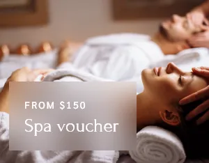 Trattamento benessere di coppia con la scritta «Spa voucher, from $150»